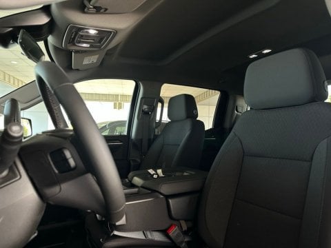New Onyx Black 2026 GMC Sierra 1500 SLE RWD - photo 13 - Stock #260656