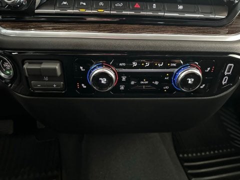 New Onyx Black 2026 GMC Sierra 1500 SLE RWD - photo 23 - Stock #260656