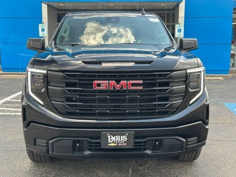 New Onyx Black 2026 GMC Sierra 1500 Pro 4WD - photo 2 - Stock #261136