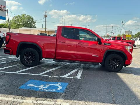 Pre-Owned Cardinal Red 2022 GMC Sierra 1500 Limited Elevation 4WD - photo 4 - Stock #260746A