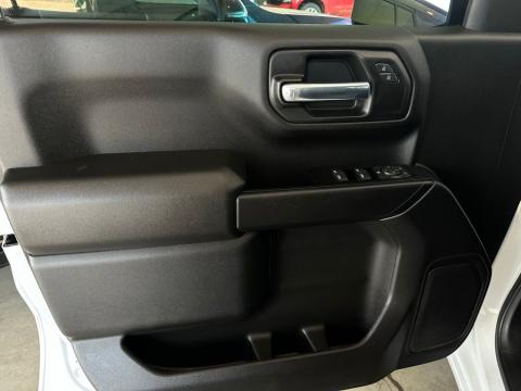 Pre-Owned Summit White 2025 GMC Sierra 1500 Pro 4WD - photo 11 - Stock #260615C