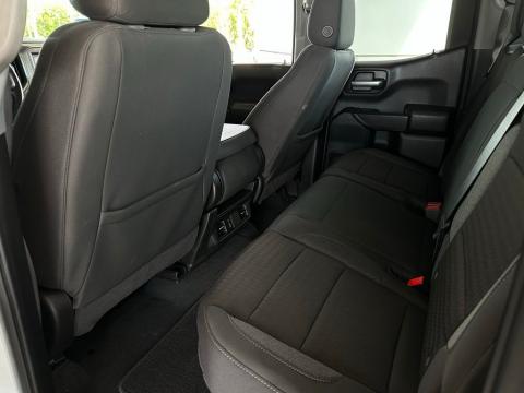 Pre-Owned Summit White 2025 GMC Sierra 1500 Pro 4WD - photo 15 - Stock #260615C