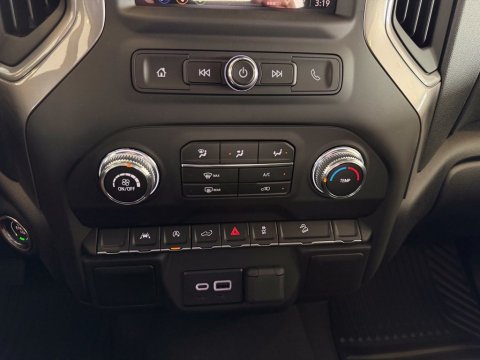 New Onyx Black 2026 GMC Sierra 1500 Pro 4WD - photo 25 - Stock #261369