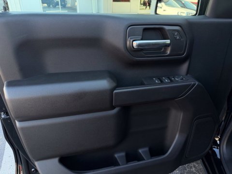 New Onyx Black 2026 GMC Sierra 1500 Pro 4WD - photo 11 - Stock #261361