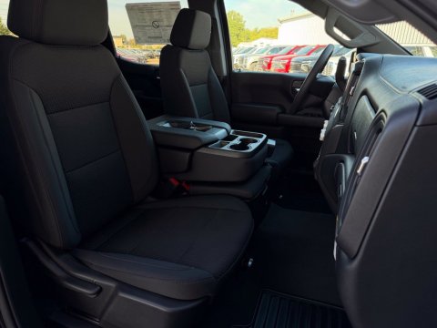 New Onyx Black 2026 GMC Sierra 1500 Pro 4WD - photo 17 - Stock #261361