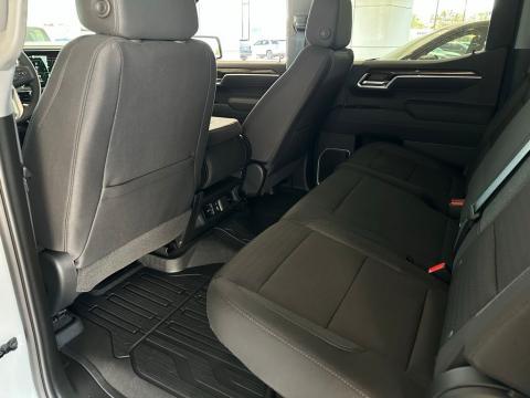 New Summit White 2026 GMC Sierra 1500 SLE 4WD - photo 14 - Stock #260763