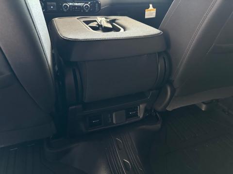 New Summit White 2026 GMC Sierra 1500 SLE 4WD - photo 21 - Stock #260763