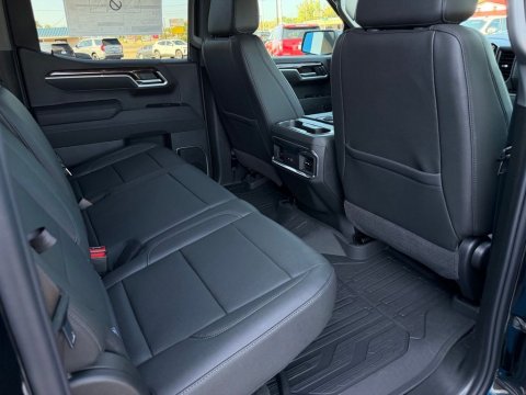 New Onyx Black 2026 GMC Sierra 1500 Elevation 4WD - photo 21 - Stock #261267