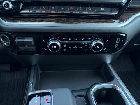 New Onyx Black 2026 GMC Sierra 1500 Elevation 4WD - photo 28 - Stock #261267