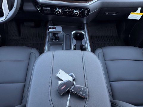 New Onyx Black 2026 GMC Sierra 1500 Elevation 4WD - photo 25 - Stock #261267
