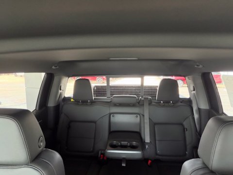 New Onyx Black 2026 GMC Sierra 1500 SLT 4WD - photo 42 - Stock #261336