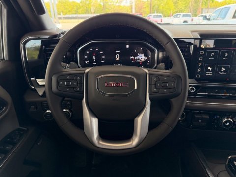 New Glacier White Tricoat 2026 GMC Sierra 1500 SLT 4WD - photo 19 - Stock #261347