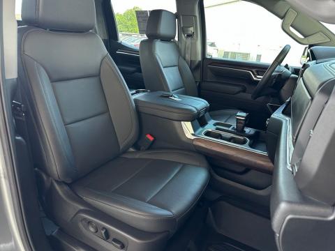 Certified Pre-Owned Sterling Metallic 2025 GMC Sierra 1500 SLT 4WD - photo 17 - Stock #261007A