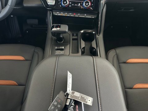 New Onyx Black 2026 GMC Sierra 1500 AT4 4WD - photo 20 - Stock #261025