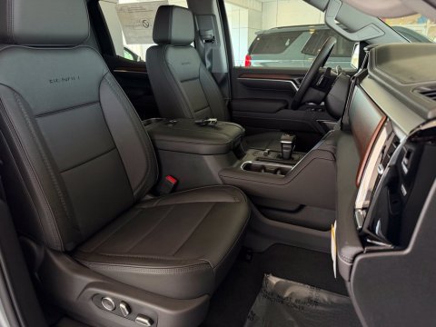 New Sterling Metallic 2026 GMC Sierra 1500 Denali 4WD - photo 17 - Stock #261248