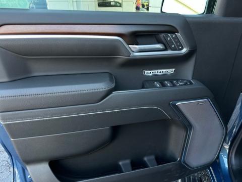 New Downpour Metallic 2026 GMC Sierra 1500 Denali 4WD - photo 10 - Stock #260879
