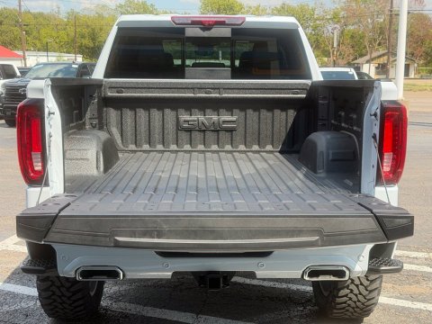 New Glacier White Tricoat 2026 GMC Sierra 1500 Denali 4WD - photo 7 - Stock #261226
