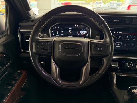 Certified Pre-Owned White Frost Tricoat 2023 GMC Sierra 1500 Denali Ultimate 4WD - photo 19 - Stock #260987A