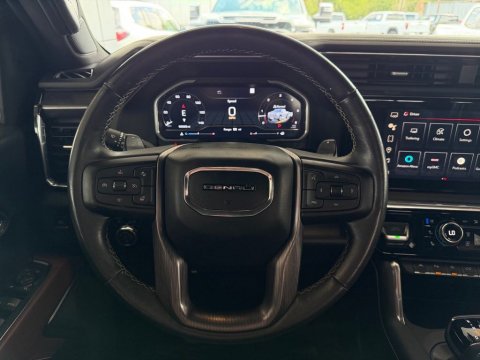 Pre-Owned White Frost Tricoat 2023 GMC Sierra 1500 Denali Ultimate 4WD - photo 19 - Stock #261001B