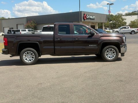 Pre-Owned Mahogany Metallic 2016 GMC Sierra 1500 SLE 4WD - photo 4 - Stock #X2570