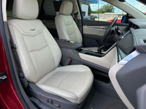 Pre-Owned Infrared Tintcoat 2021 Cadillac XT5 Premium Luxury FWD - photo 18 - Stock #260868A