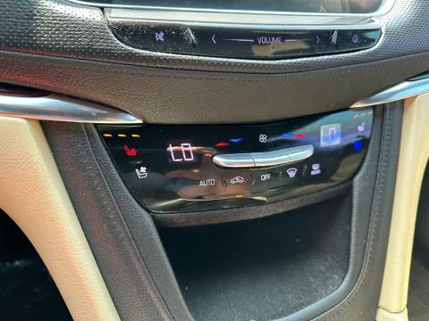 2017 Cadillac XT5 Premium Luxury