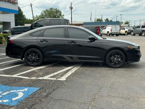 Certified Pre-Owned  2025 Honda Accord SE FWD - photo 4 - Stock #260814A