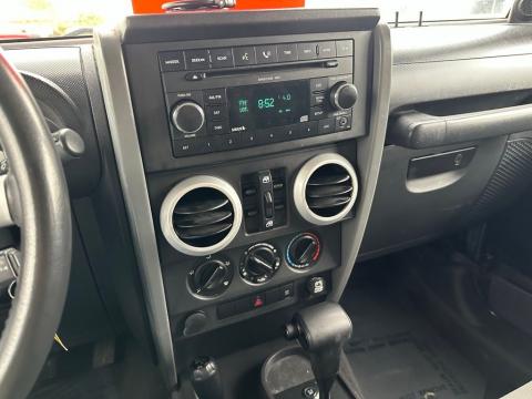 Pre-Owned Black Clearcoat 2008 Jeep Wrangler Unlimited Sahara 4WD - photo 23 - Stock #X2448