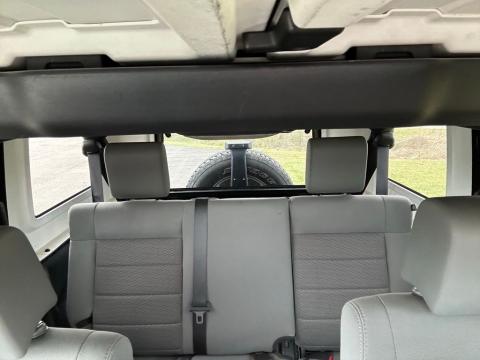 Pre-Owned Black Clearcoat 2008 Jeep Wrangler Unlimited Sahara 4WD - photo 25 - Stock #X2448