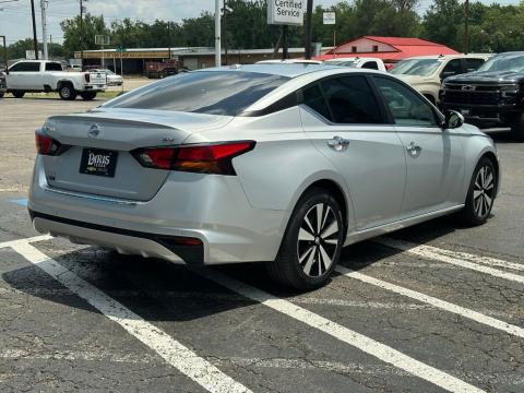 Pre-Owned Brilliant Silver Metallic 2022 Nissan Altima 2.5 SV FWD - photo 6 - Stock #260789A