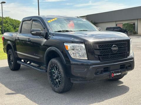 Super Black 2020 Nissan Titan SV 4WD for sale in Paris, TX - Stock #X2472