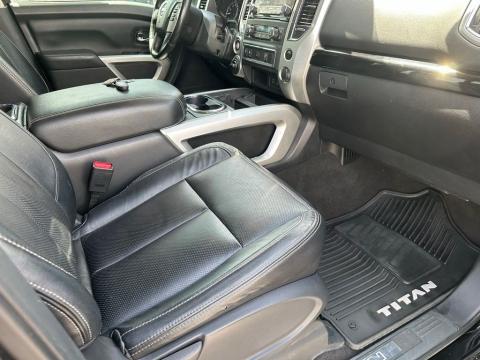 Pre-Owned Super Black 2020 Nissan Titan SV 4WD - photo 17 - Stock #X2472
