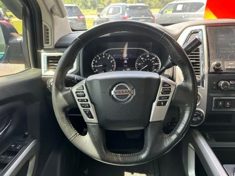 Pre-Owned Super Black 2020 Nissan Titan SV 4WD - photo 20 - Stock #X2472