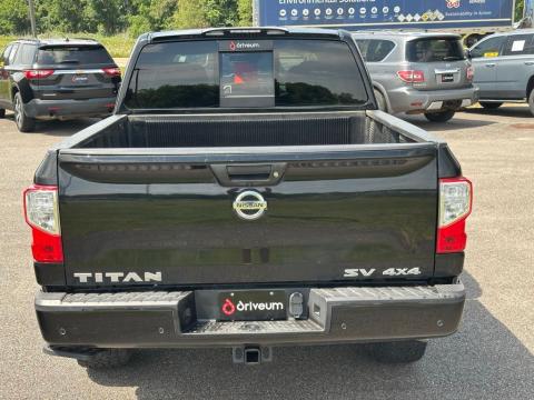 Pre-Owned Super Black 2020 Nissan Titan SV 4WD - photo 6 - Stock #X2472