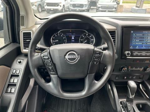 Pre-Owned Glacier White 2022 Nissan Frontier SV 4WD - photo 19 - Stock #A1066A