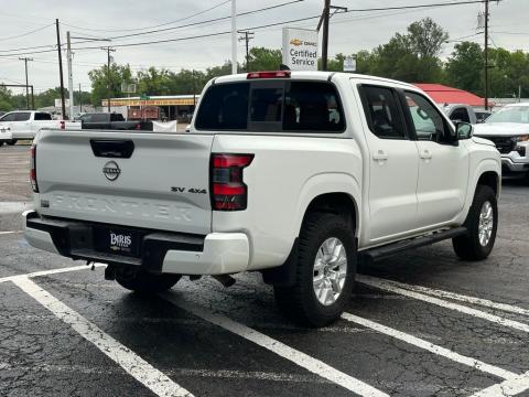 Pre-Owned Glacier White 2022 Nissan Frontier SV 4WD - photo 7 - Stock #A1066A