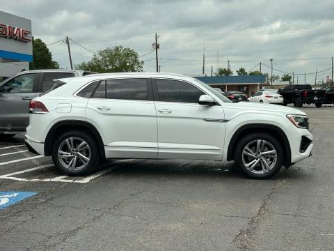 Pre-Owned  2024 Volkswagen Atlas Cross Sport 2.0T SEL R-Line AWD - photo 4 - Stock #260476B