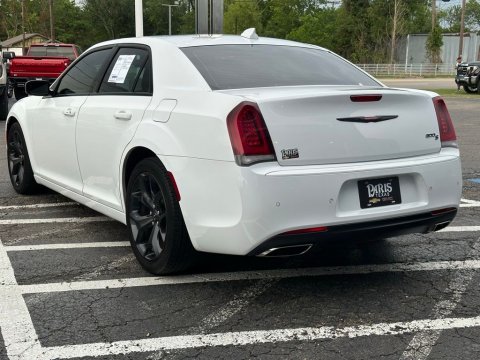 Pre-Owned Bright White Clearcoat 2022 Chrysler 300 S RWD - photo 7 - Stock #260836A