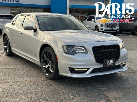  Pre-Owned 2022 Chrysler 300 Touring Stock#260254C Silver Mist 