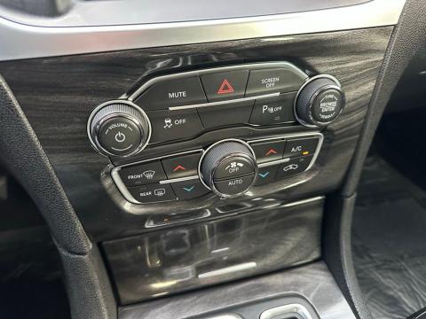 2022 Chrysler 300 Touring