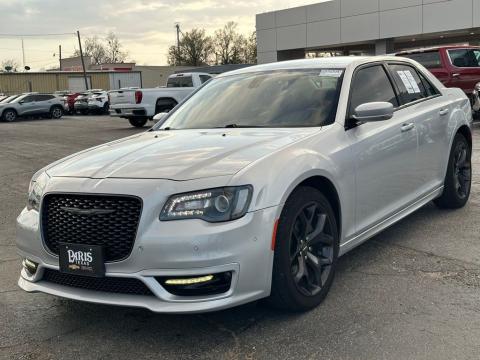 2022 Chrysler 300 Touring