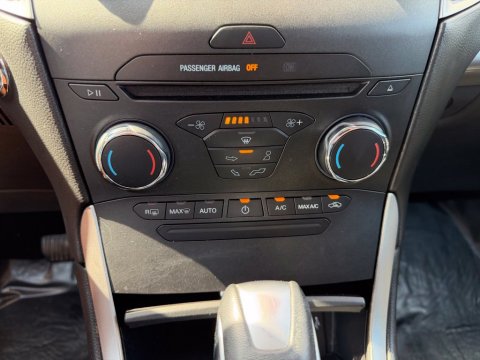 Pre-Owned Magnetic 2016 Ford Edge SEL FWD - photo 27 - Stock #X2595
