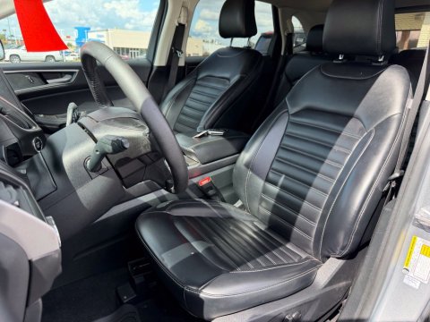 Pre-Owned Silver Metallic 2024 Ford Edge SEL AWD - photo 15 - Stock #X2601