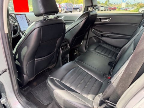 Pre-Owned Silver Metallic 2024 Ford Edge SEL AWD - photo 17 - Stock #X2601