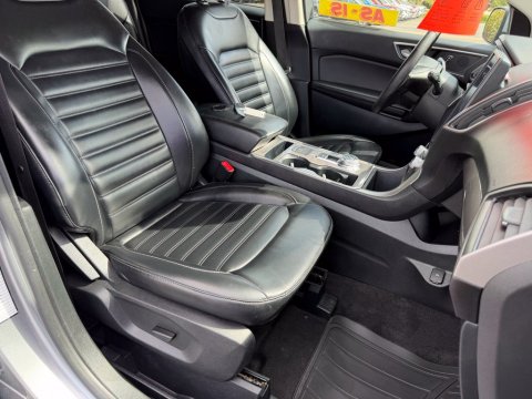 Pre-Owned Silver Metallic 2024 Ford Edge SEL AWD - photo 19 - Stock #X2601