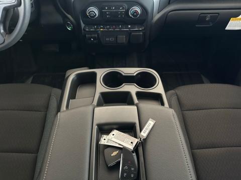 2026 Chevrolet Silverado 2500HD Custom