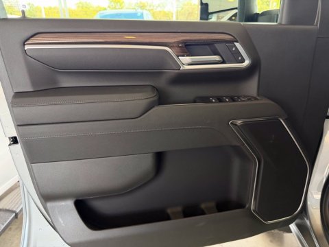New Sterling Gray Metallic 2026 Chevrolet Silverado 2500HD LT 4WD - photo 11 - Stock #261402