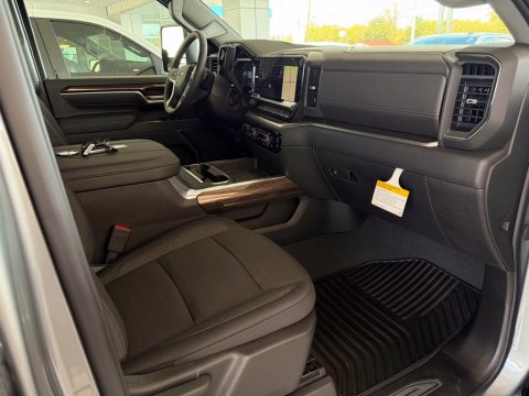New Sterling Gray Metallic 2026 Chevrolet Silverado 2500HD LT 4WD - photo 16 - Stock #261402