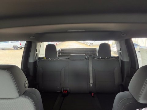 New Sterling Gray Metallic 2026 Chevrolet Silverado 2500HD LT 4WD - photo 26 - Stock #261402