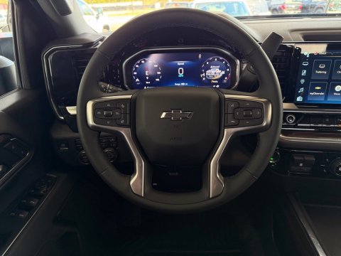 New Lakeshore Blue Metallic 2026 Chevrolet Silverado 2500HD LT 4WD - photo 19 - Stock #261403
